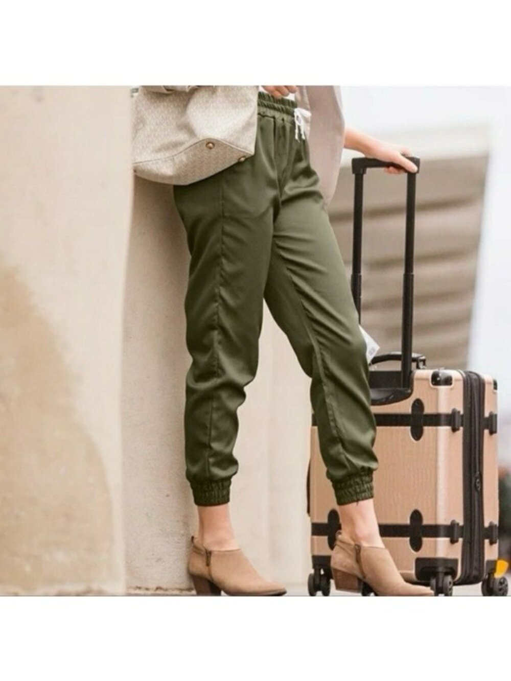 BAUBAX Womens M Water Stain Resistant Travel Twill Jogger Pants Olive Wool Blend